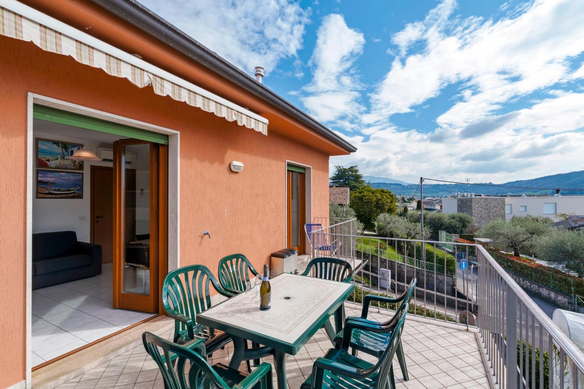 Terrazza Di Garda - Regarda Travel Appartement Buitenkant foto